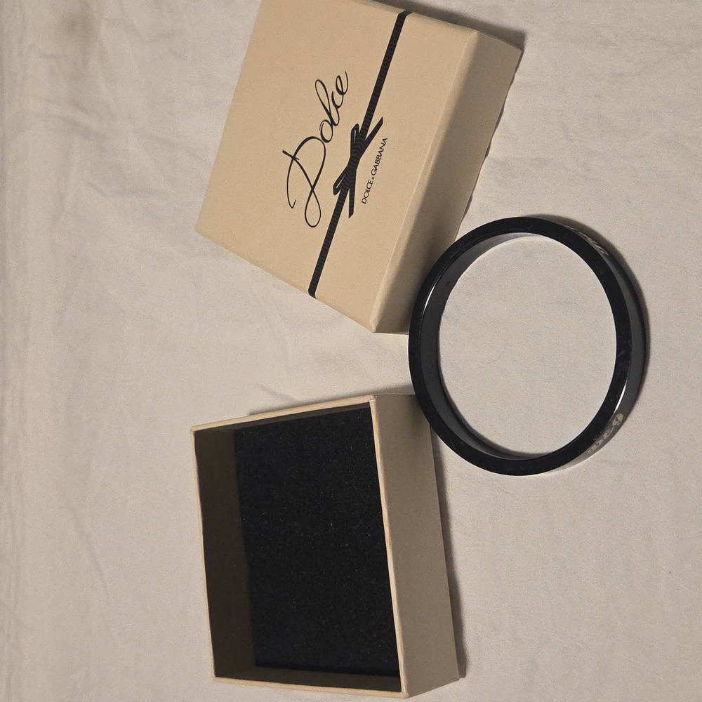 Dolce&Gabbana bracelet Includes Box - Picture 9 of 9